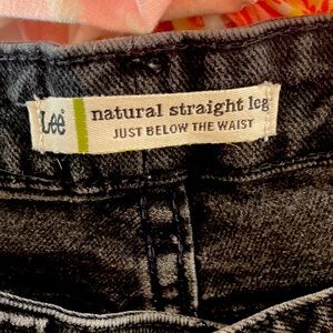 Very nice black jeans!